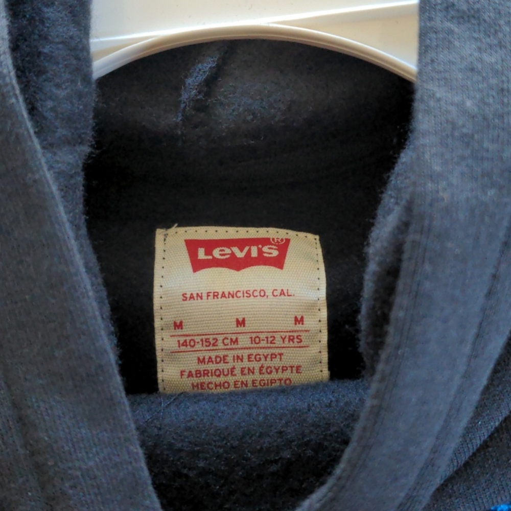 Levi sweater - Picture 3 of 3
